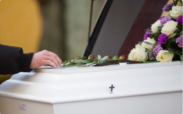 Planera en kyrklig begravning i Svenska kyrkan